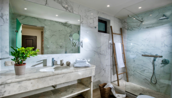 deluxe-suite-bathroom-2 deluxe-suite-bathroom-2